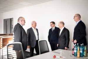 teaser_box-figure_1_4